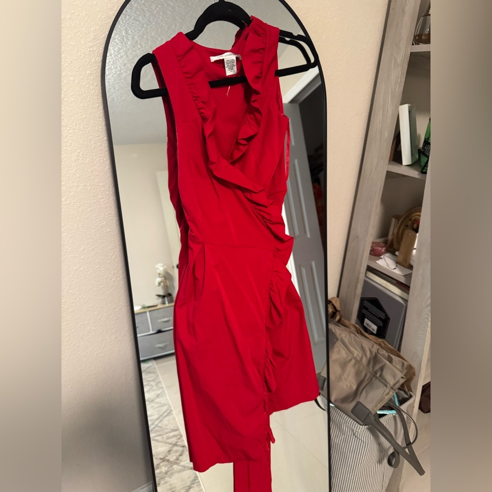 DIANE Von FURSTENBERG Red ruffle belted wrap dress bow tie - Picture 5 of 11